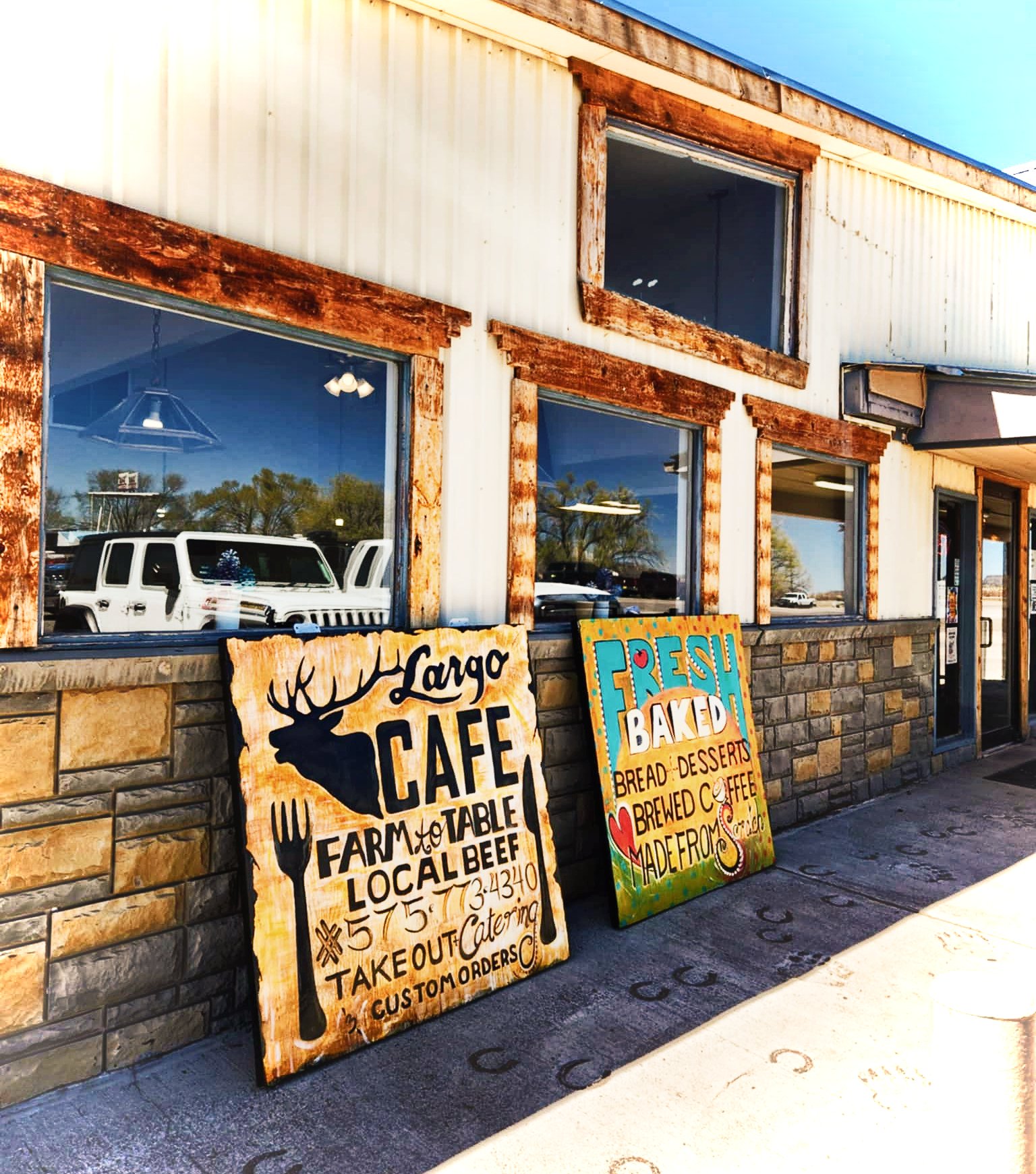 Largo Cafe hand-painted signs